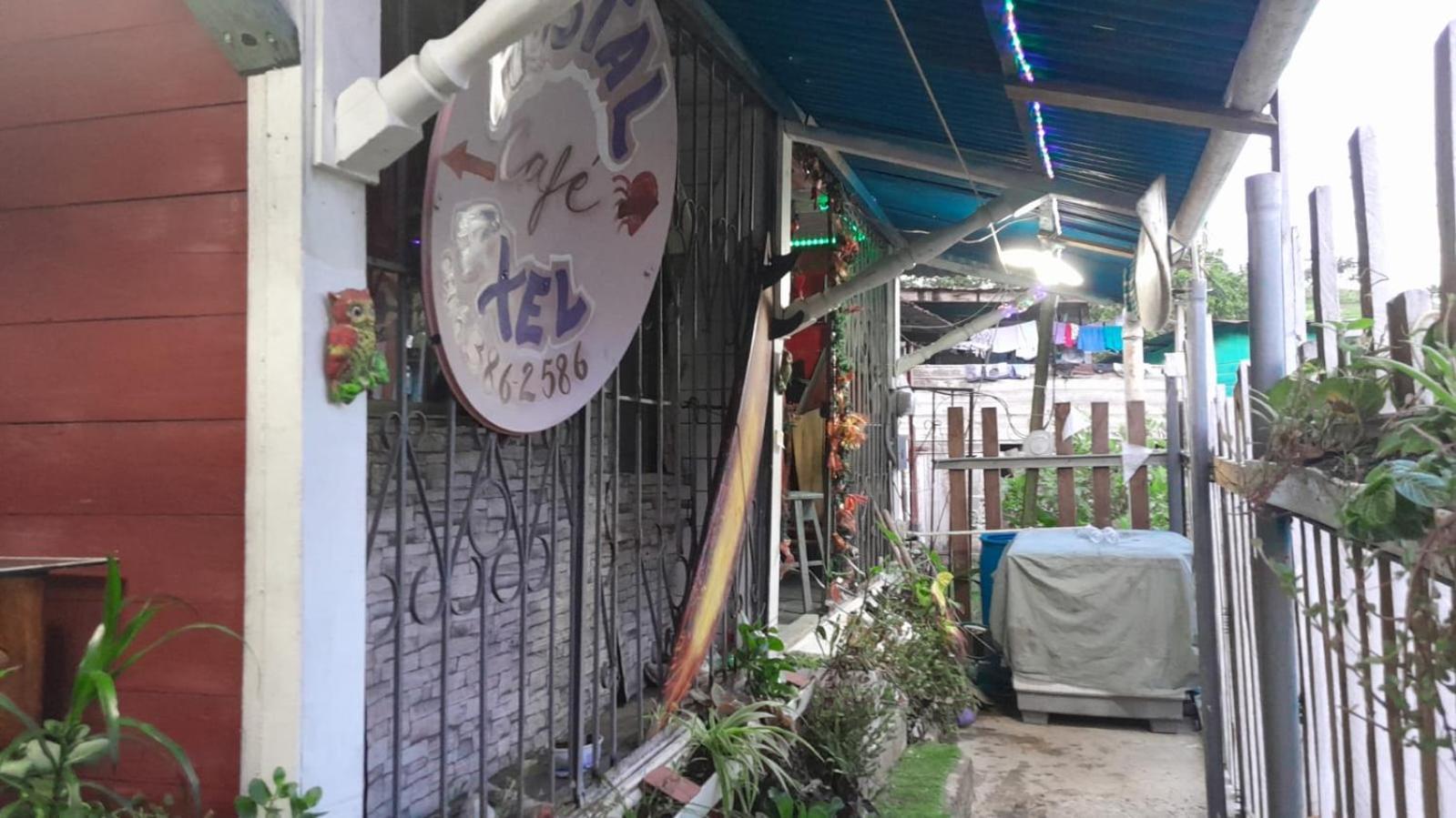 Hostal Cafe Axel Бокас-дель-Торо Экстерьер фото