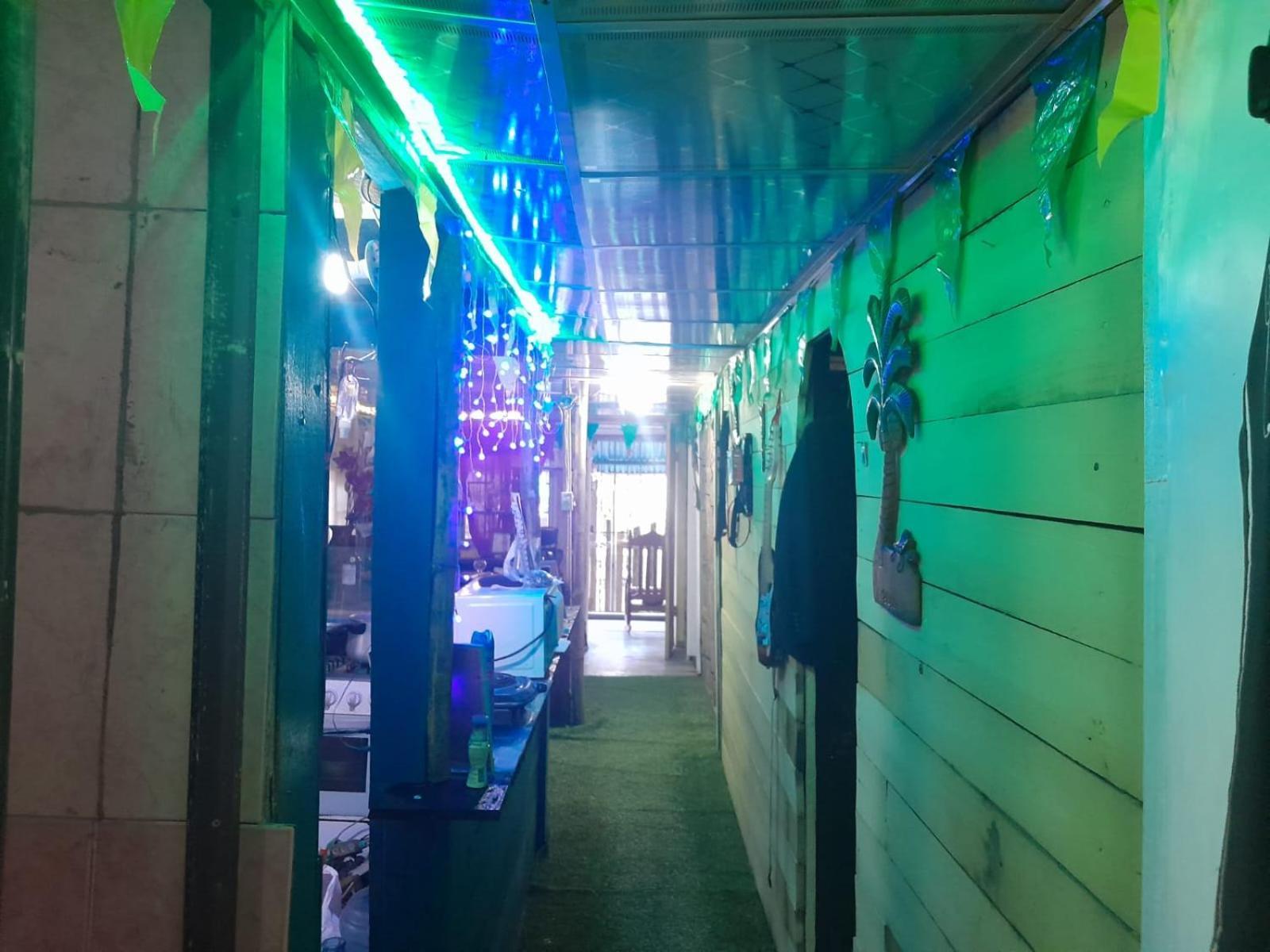 Hostal Cafe Axel Бокас-дель-Торо Экстерьер фото